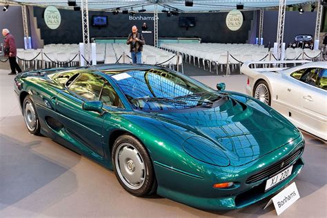 jaguar xj220 wiki